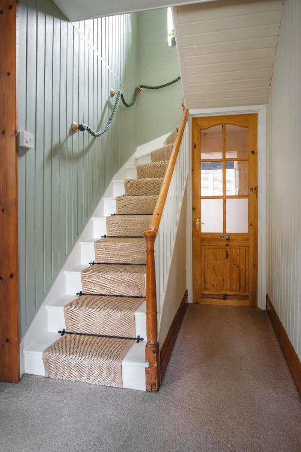 The Green Door Vegan B&B Llanon ภายนอก รูปภาพ